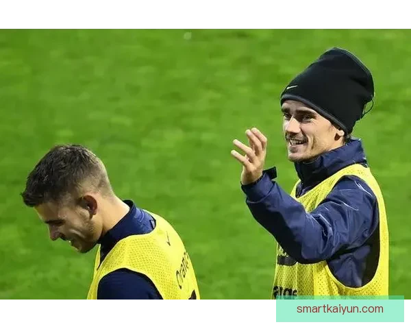 格列兹曼展现十号位风采,重新定义中场艺术,状态回暖值得关注 格列兹曼展现十号位风采,重新定义中场艺术,状态回暖值得关注