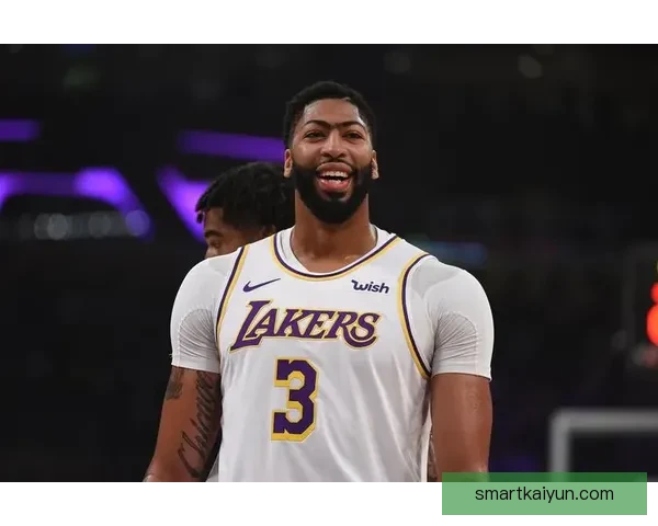 瓜迪奥拉在新赛季表现稳健,战术调整引发关注与讨论 瓜迪奥拉在新赛季表现稳健,战术调整引发关注与讨论